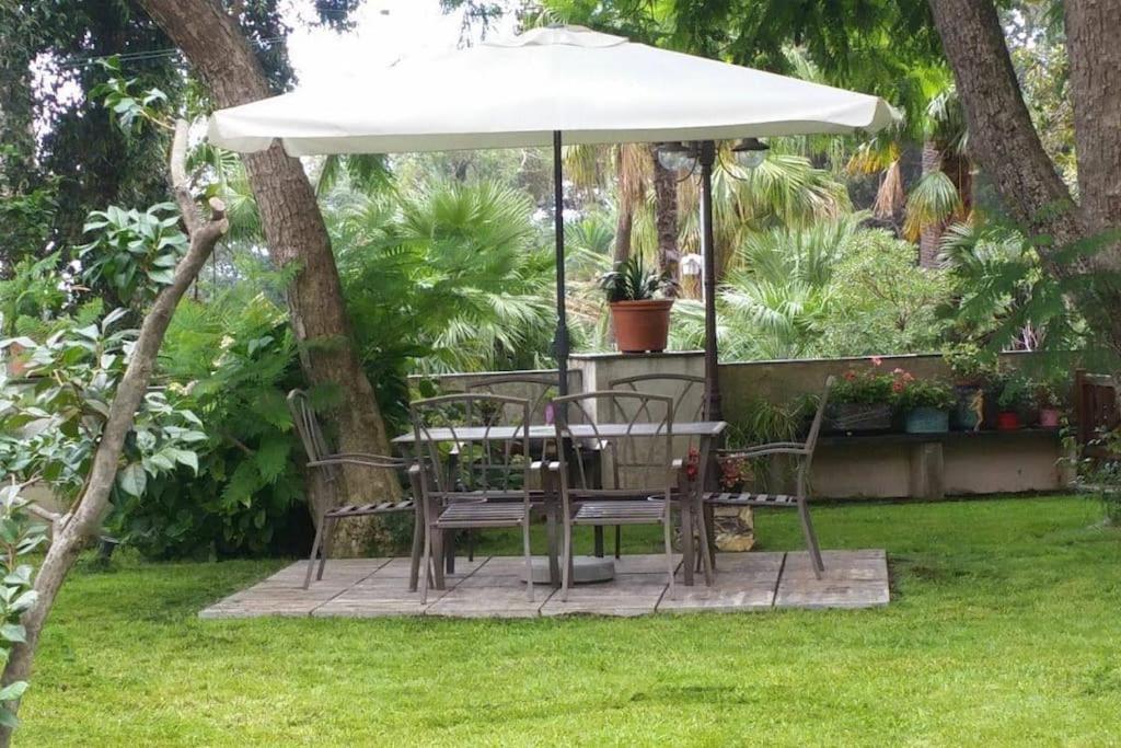 Casetta Jacaranda Genua Zewnętrze zdjęcie